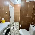 Mek Homes 2 아파트 *